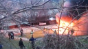 Шашлыки не удались: в Ростове на улице Евдокимова произошел пожар