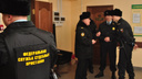 В Архангельске судебный пристав спасал должников от внимания ведомства