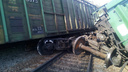 «Поехали!»: на месте схода вагонов в Челябинской области расчистили один путь