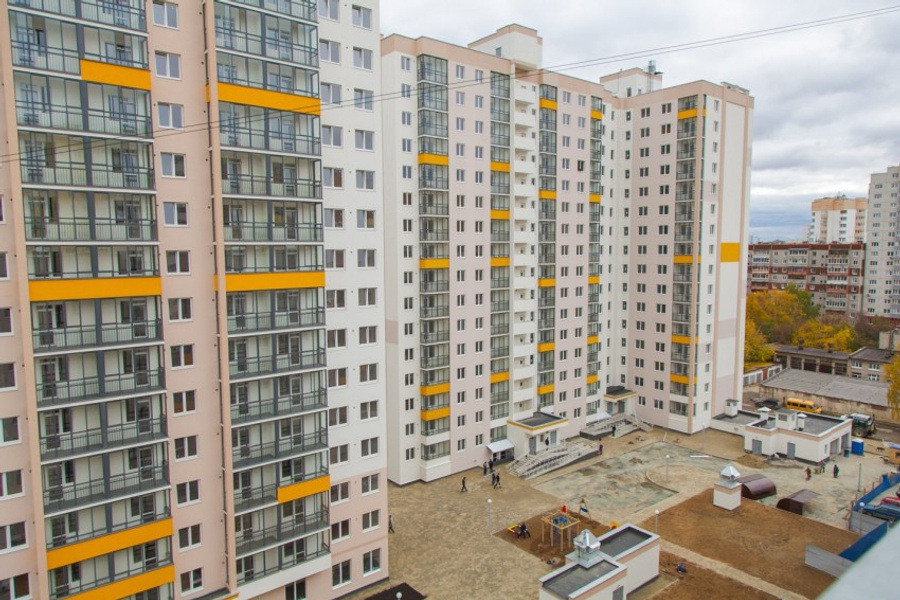Уже сданная вторая очередь домов жилого квартала "Белорецкий": в таком же стиле будет выполнена отделка строящегося дома.
Уже сданная вторая очередь домов жилого квартала "Белорецкий": в таком же стиле будет выполнена отделка строящегося дома.