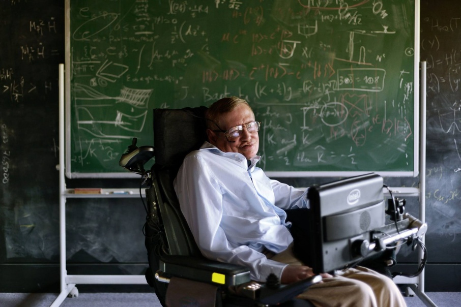 Конец вселенной»: на 77-м году жизни скончался английский физик Стивен  Хокинг - 14 марта 2018 - 74.ru