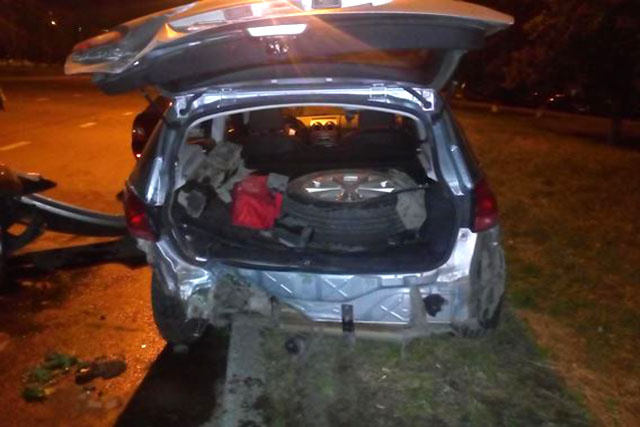 Сама автомобилистка и ее пассажир попали в больницу Сама автомобилистка и ее пассажир попали в больницу