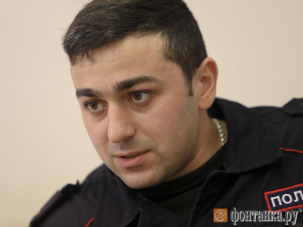 старший лейтенант Руслан Сентемов