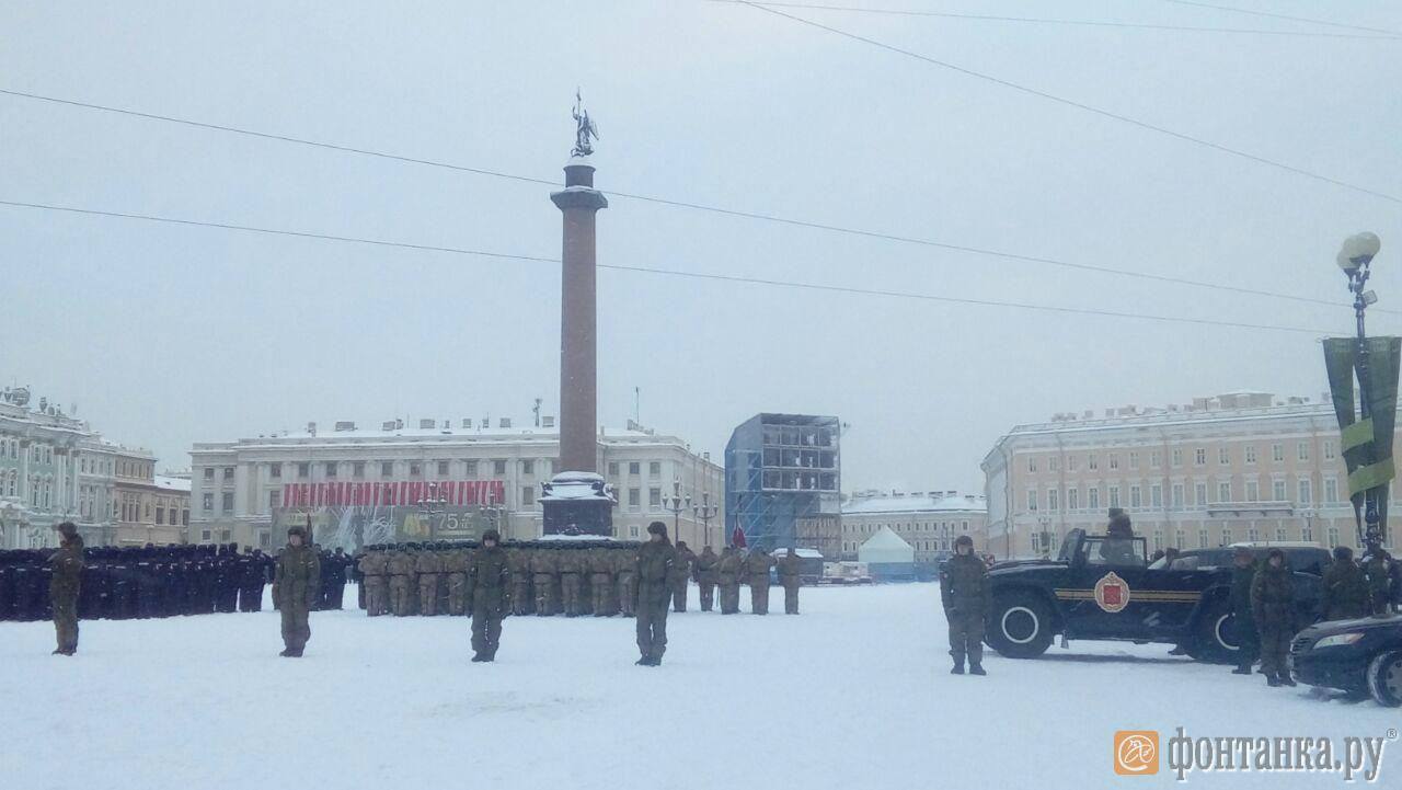 Репетиция парада на Дворцовой площади 24 января.