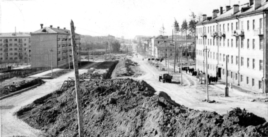 Новые дома по улице Мира в 1950–1960-е гг.