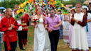 Парад колясок, кабриолетов и невест: Волгоград отметит День семьи, любви и верности