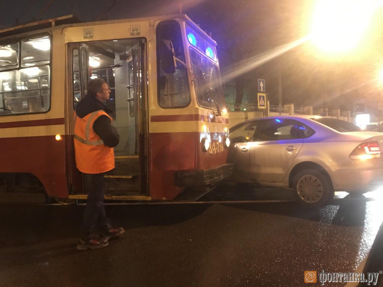 Дтп с трамваем в санкт петербурге. Авария с трамваем в Санкт-Петербурге.
