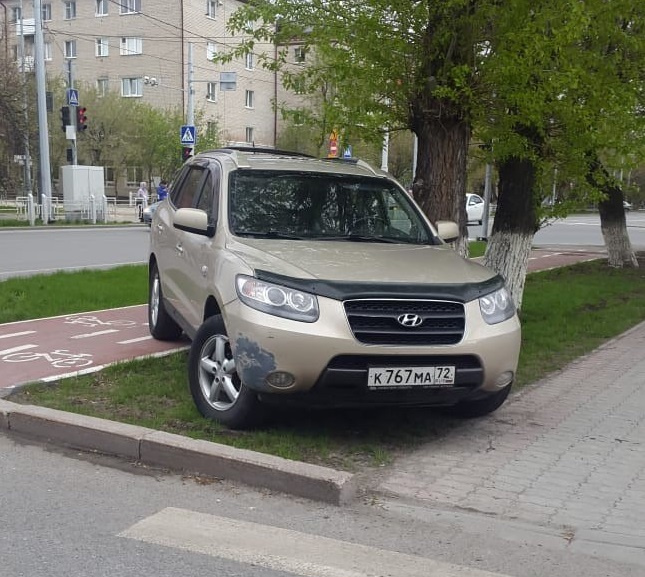 У МФЦ на Ямской У МФЦ на Ямской