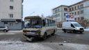 На проспекте Троицком автобус столкнулся с иномаркой