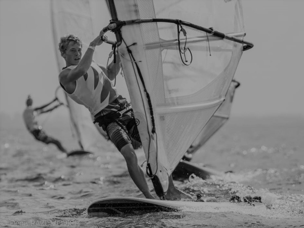 Артем Акимов//<a href="https://www.sailing-academy.ru">Академия парусного спорта</a>