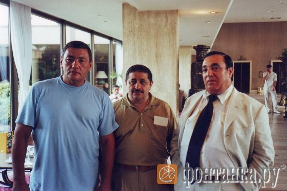 Слева: "второй" человек в Узбекистане Гафур Рахимов, Осипов, Усоян