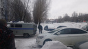 «Нашли подозрительный пакет»: полиция оцепила территорию на Аминева/Московском
