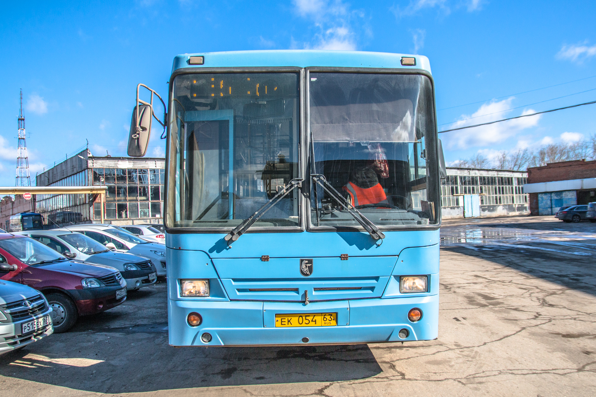 Большие автобусы постепенно уберут с маршрутов Большие автобусы постепенно уберут с маршрутов