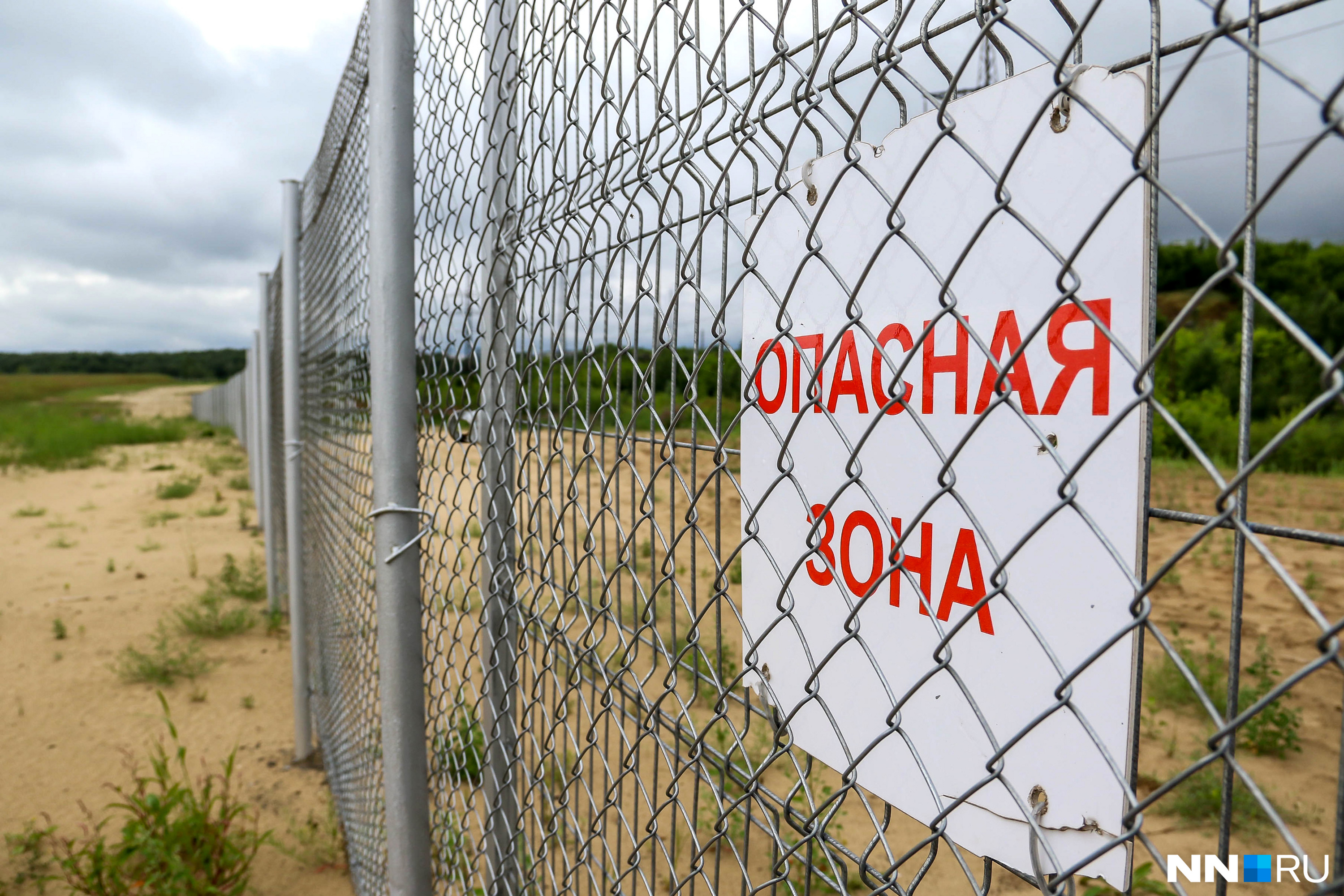 Все три свалки остаются опасными для окружающих Все три свалки остаются опасными для окружающих