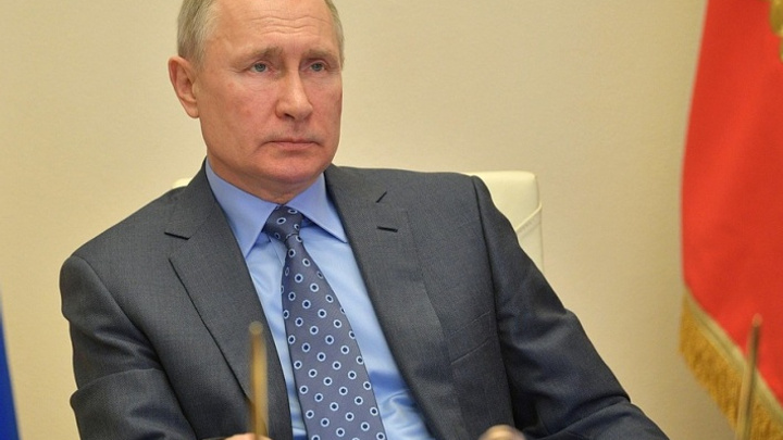 Чего ждать от пятого обращения Путина к народу? Отвечают депутаты Госдумы и сенатор Чернецкий