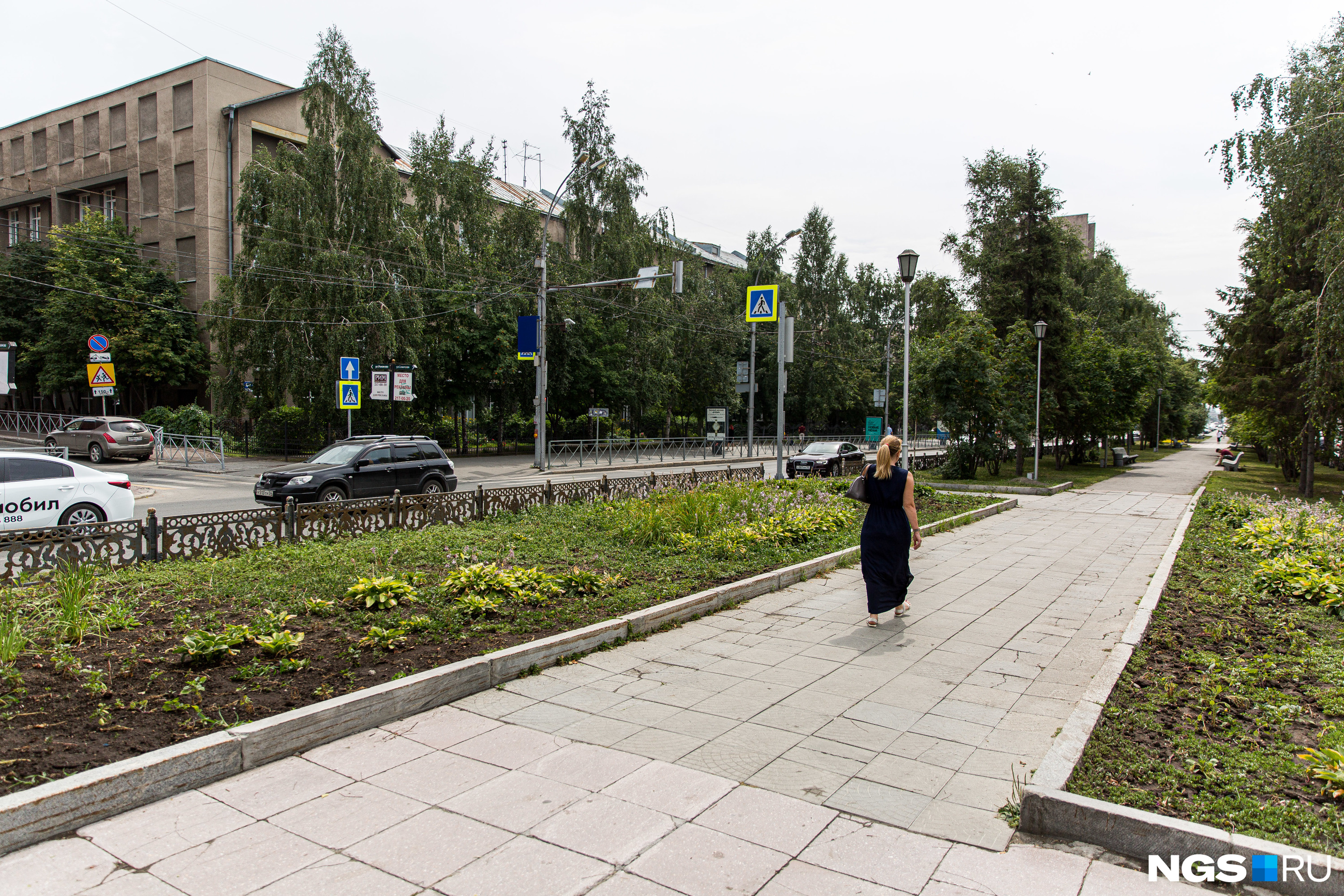 Проспект работа. Кр проспект 59 Новосибирск. Бульвар по красному проспекту. Кр проспект 28. Центральная улица сортировки.