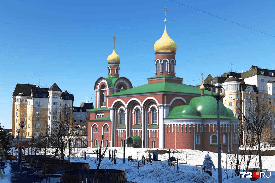 Православные храмы тюмени. Храм всех святых Тюмень. Храм Тюмень Логунова. Тюмень храм обороны. Храм на мысу Тюмень.