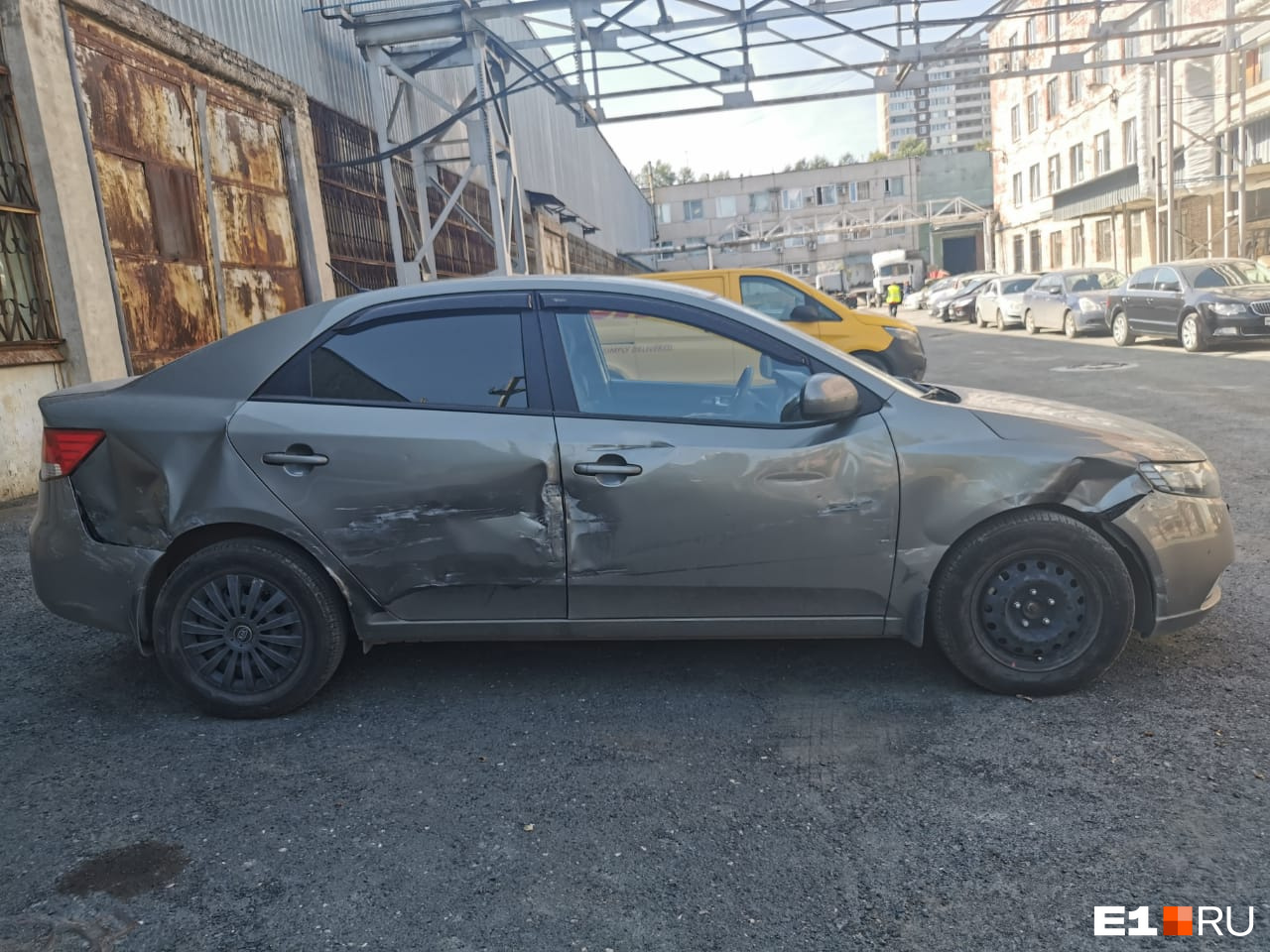 Так теперь выглядит разбитая KIA, принадлежащая Анне Так теперь выглядит разбитая KIA, принадлежащая Анне