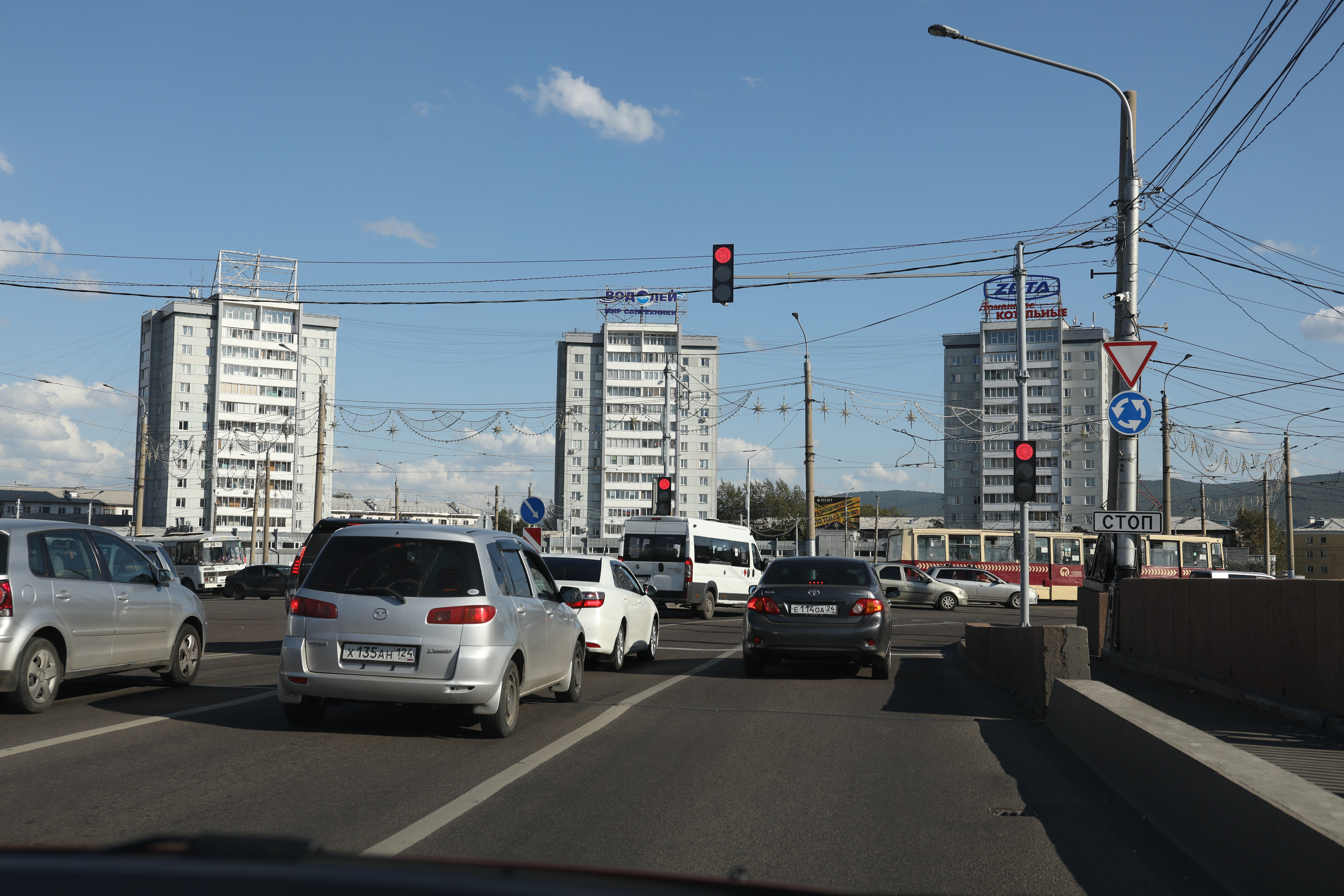 Предмостная площадь Красноярск светофор
