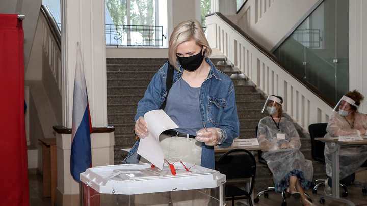 Почти 80% нижегородцев проголосовали за поправки к Конституции
