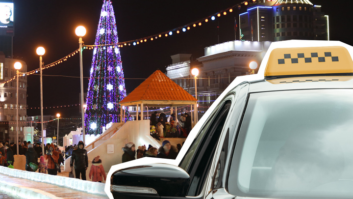 Повезет — не повезет? Как в Новый год изменятся цены на такси в Челябинске, и можно ли будет сэкономить