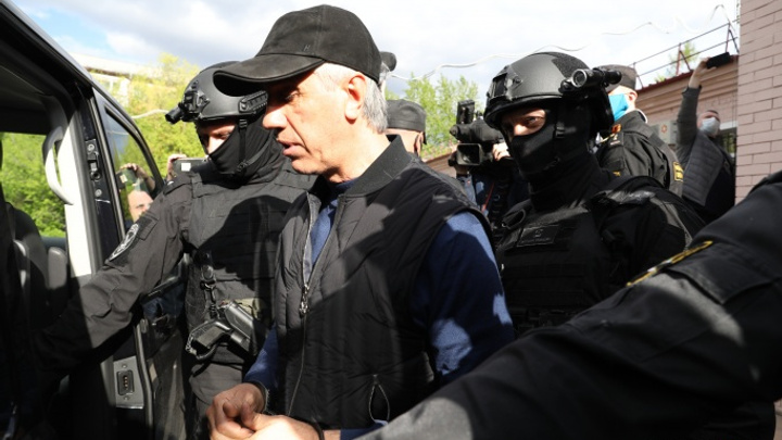 Анатолия Быкова отпустили из СИЗО под домашний арест
