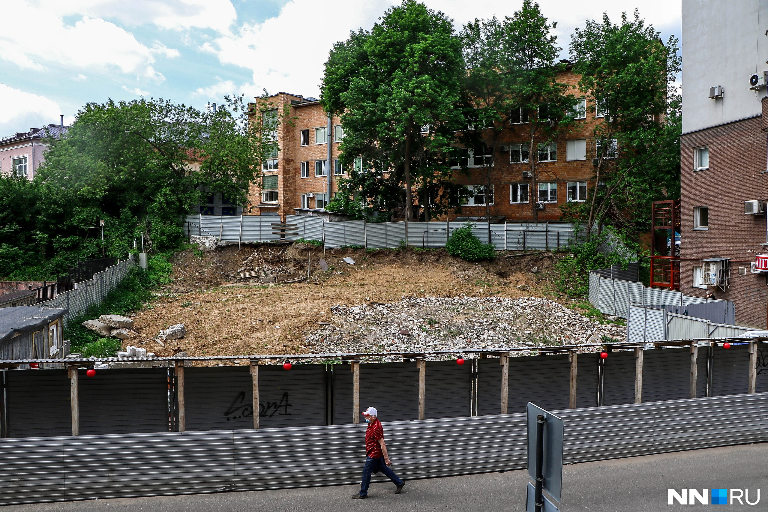 Совсем скоро здесь вырастет новострой Совсем скоро здесь вырастет новострой