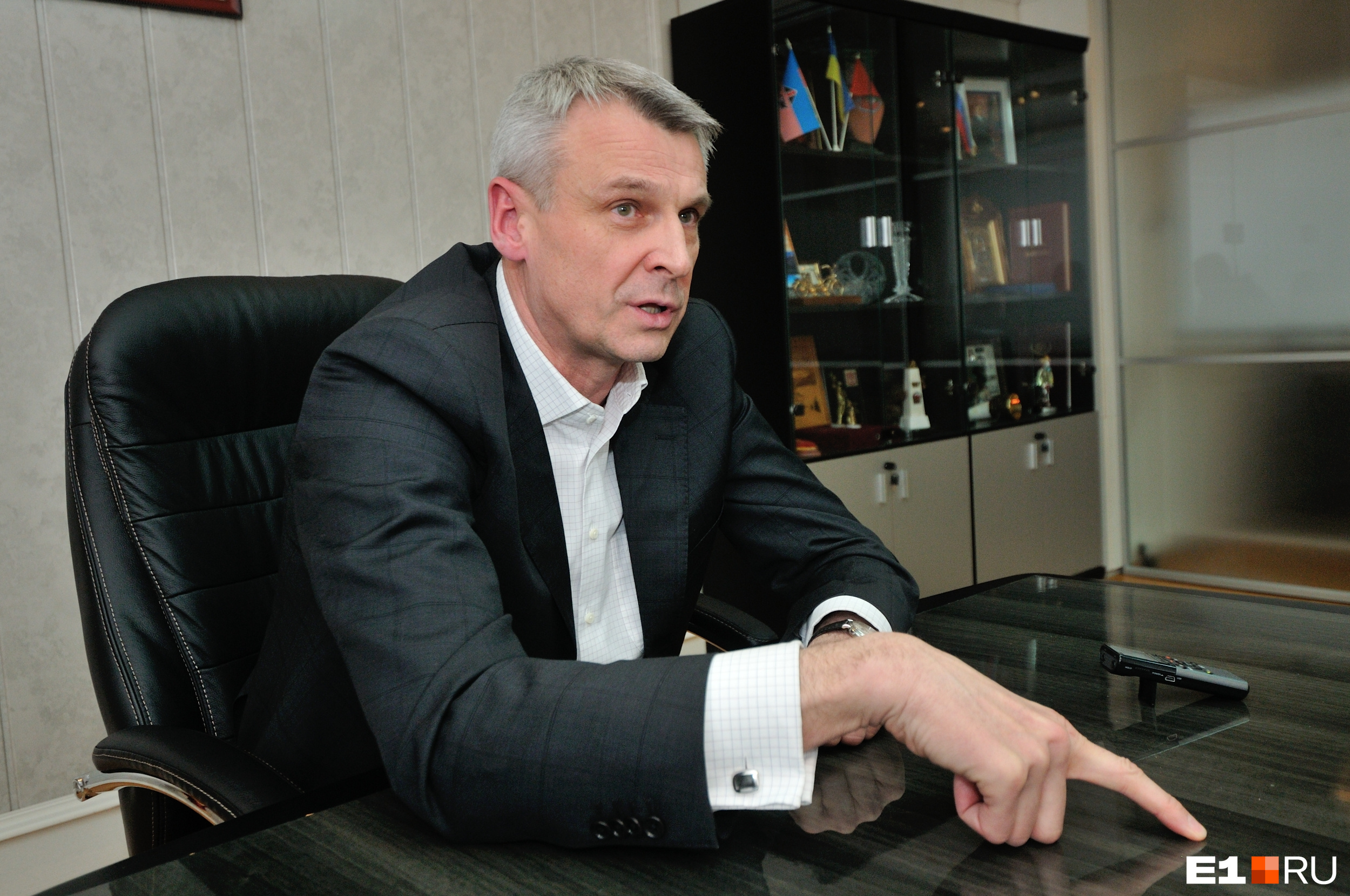 Сергей Носов в нулевых годах совмещал карьеру политика и топ-менеджера в металлургической промышленности