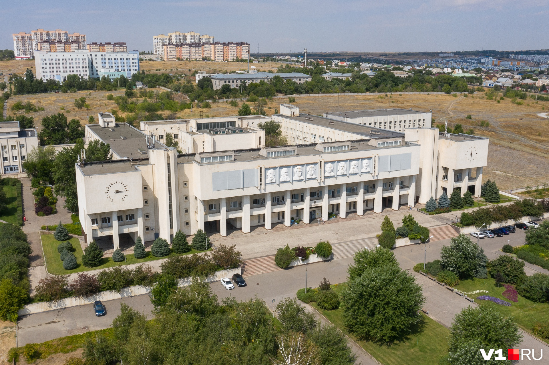 Волгоградский государственный университет фото. Волгоградский государственный университет. Волгоград Волга. Волгу институт Волгоград.