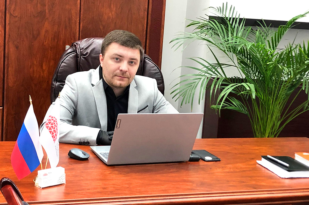 Тарашвили Сергей, руководитель отдела продаж «МСК»: «На всех строительных объектах «МСК» в дни карантина работы производятся в полном объёме для обеспечения сроков строительства».