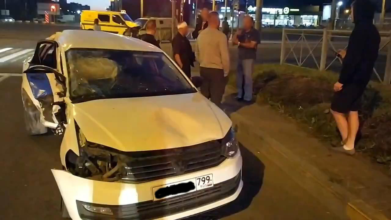 Скриншот видео из группы <a href="https://vk.com/wall-68471405_13390754" target="_blank" class="_">«ДТП и ЧП | Санкт-Петербург»</a>