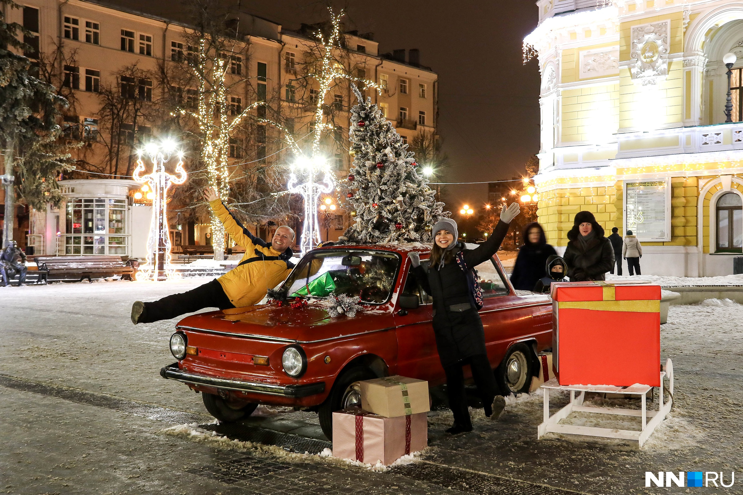 Новый год нижний. Новогодний Нижний Новгород 2018. Антон новичков Нижний новогод. Нижний новогод проблема с ливневками. Ремонт poco Нижний новогод.