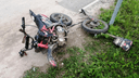 Бесправный мотоциклист врезался в автомобиль в Устьянском районе
