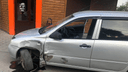 Пострадал школьник: в Новочеркасске водитель иномарки врезался в «Ладу»