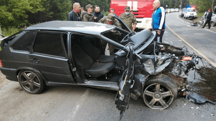 В Челябинской области военнослужащий устроил аварию, в которой один погиб и двое пострадали