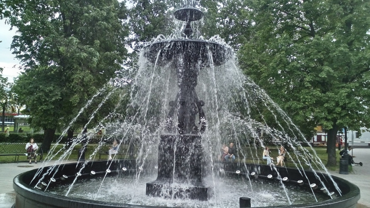 Символ режима самоизоляции пал: заработал главный фонтан Нижнего Новгорода