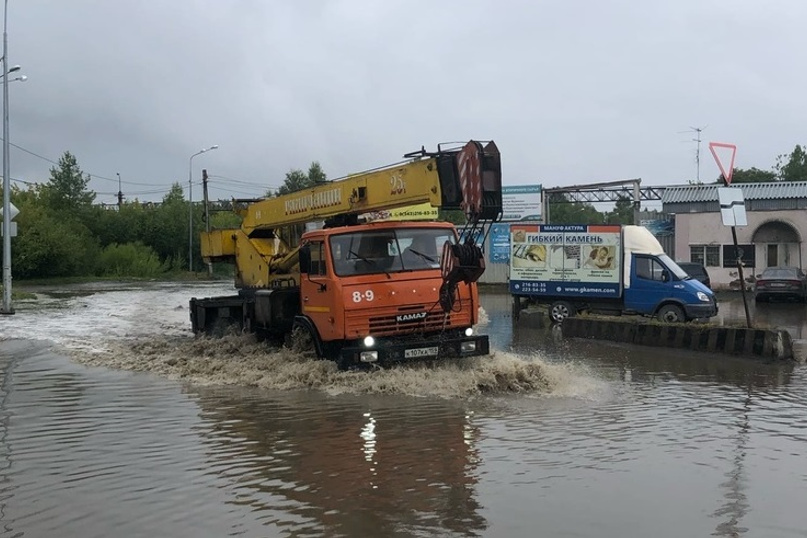 Фото из машины на дорогу в дождь