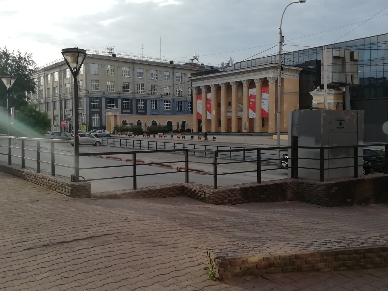 День обещает быть погожим День обещает быть погожим