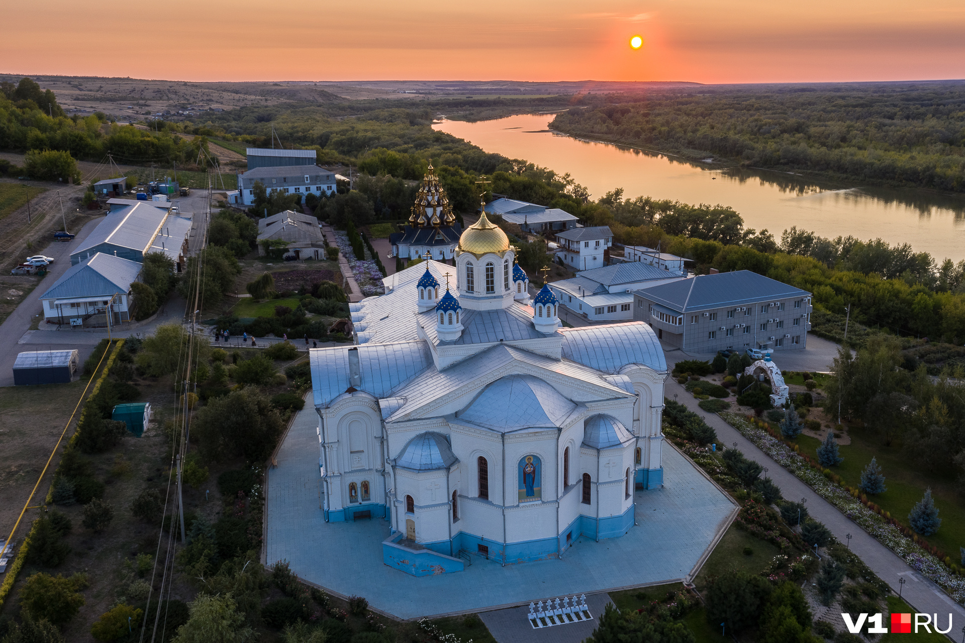 Фото серафимовичского монастыря