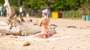 Жара пришла: 10 невероятных красоток в купальниках на пляжах Новосибирска