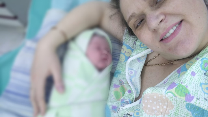«Из-за халатности врачей я больше не могу иметь детей»: челябинке удалили матку после родов