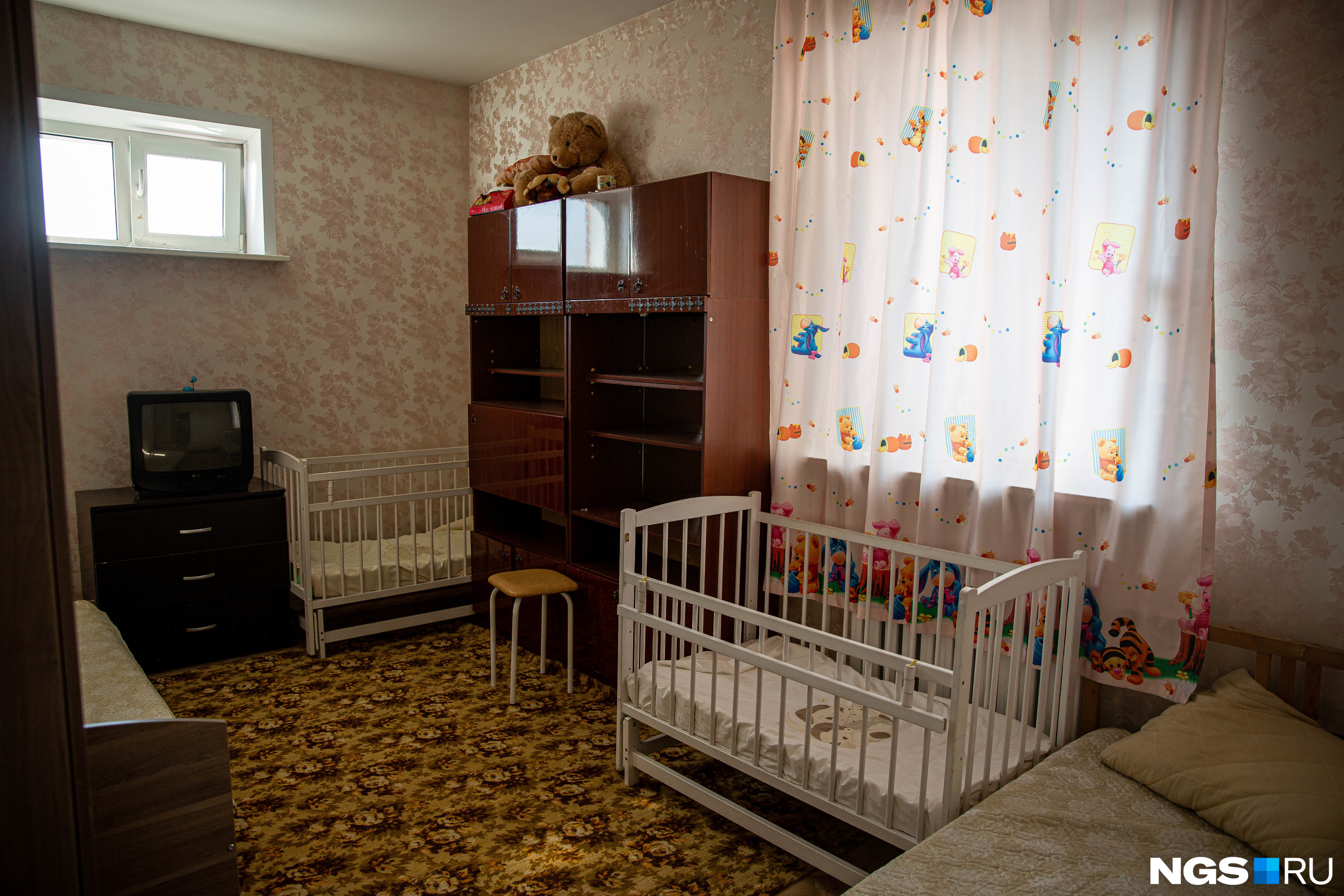 Одна комната рассчитана на одну или две семьи Одна комната рассчитана на одну или две семьи