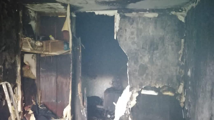 В Ленинском районе эвакуировали 10 человек из-за пожара в квартире