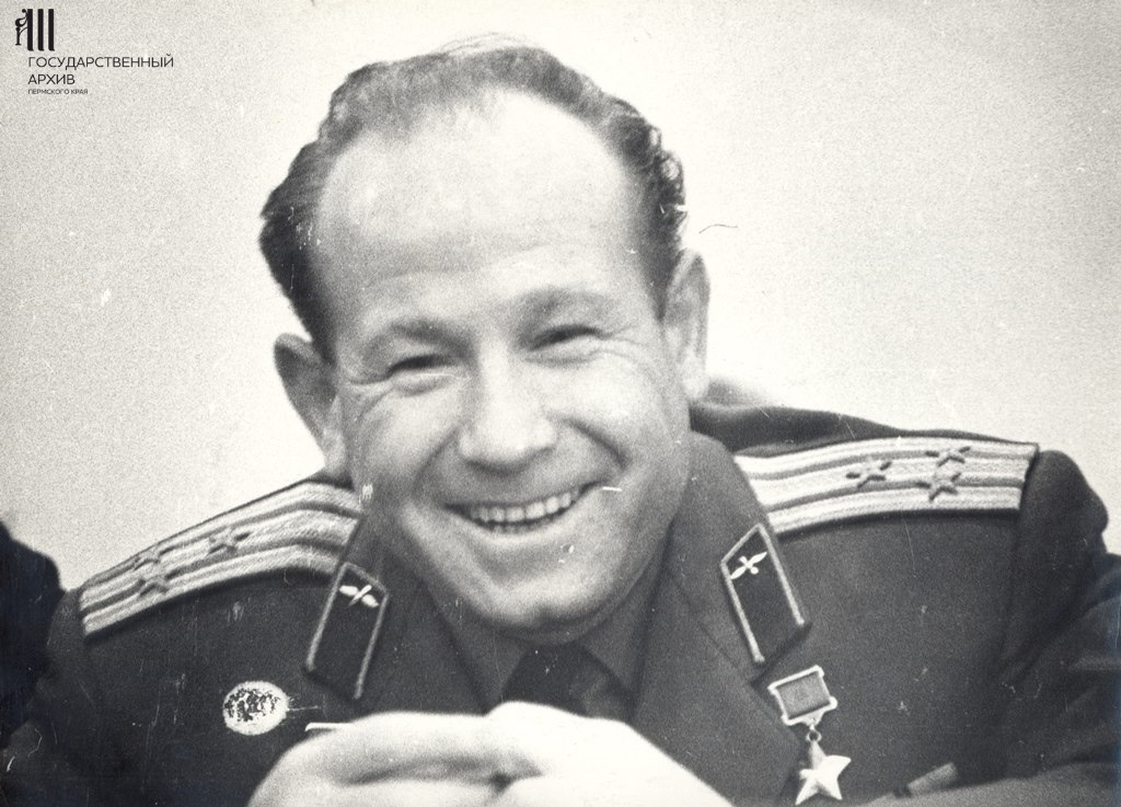 Космонавт Алексей Леонов часто бывал в Перми (на фото — 1968 год)