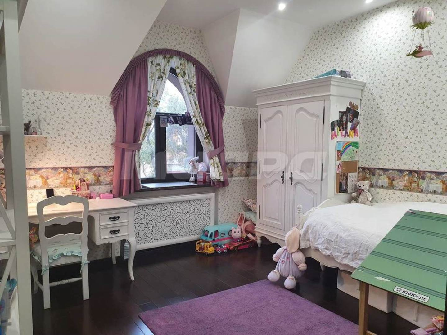 Так выглядит детская комната для девочки