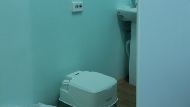 Прокуратура проверит «коронавирусную» больницу в Челябинске с «горшком» в палате на четверых