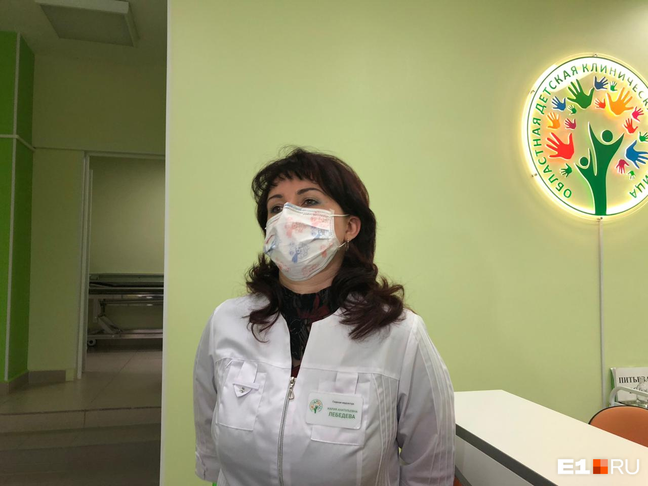 Главная медсестра Мария Лебедева считает, что Полина быстро идет на поправку 