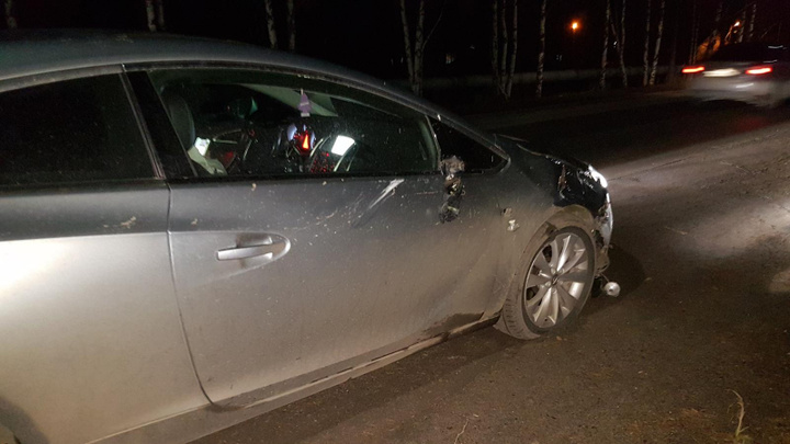 В Онеге автомобиль сбил пьяного пешехода. Он переходил дорогу в неположенном месте