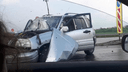 На Советском шоссе иномарка врезалась в пассажирский автобус