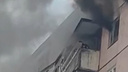 В Ярославле при пожаре в многоэтажке погиб мужчина. Видео